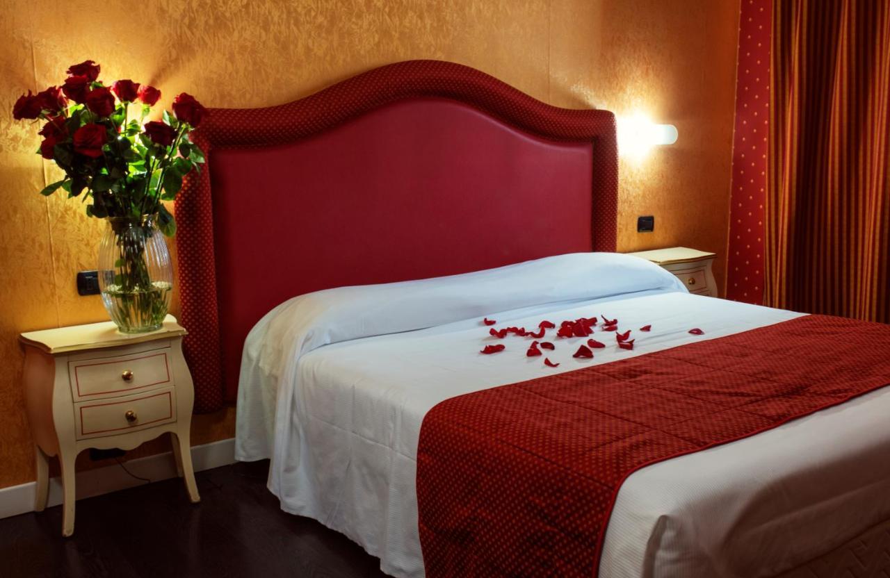 Hotel - Motel Flower Gropello Cairoli Exteriér fotografie